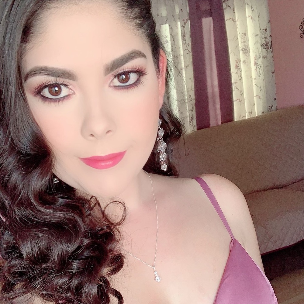 Meet your Posher, Norma